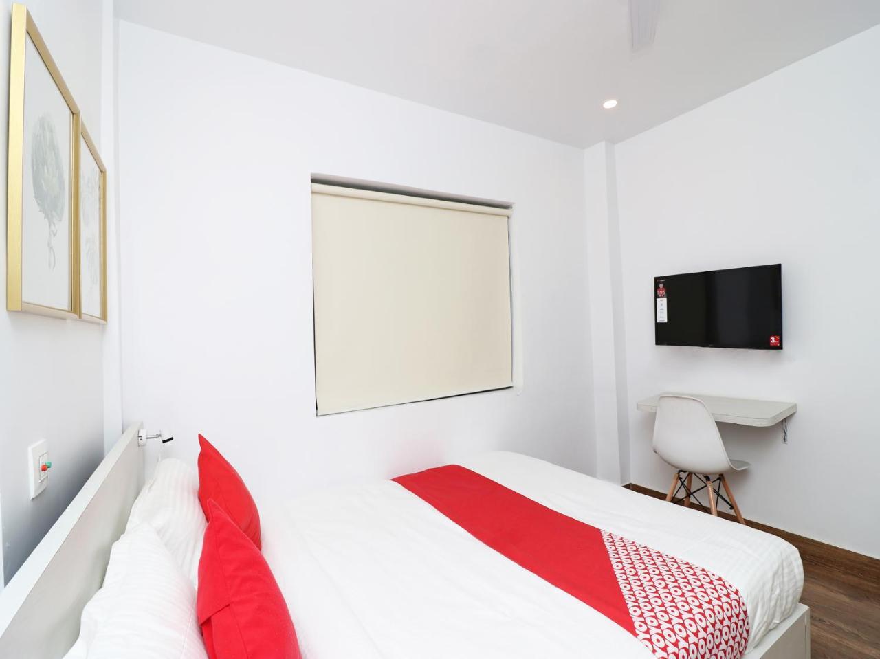 Hotel Oyo 15637 Transit Express Kalkuta Zewnętrze zdjęcie