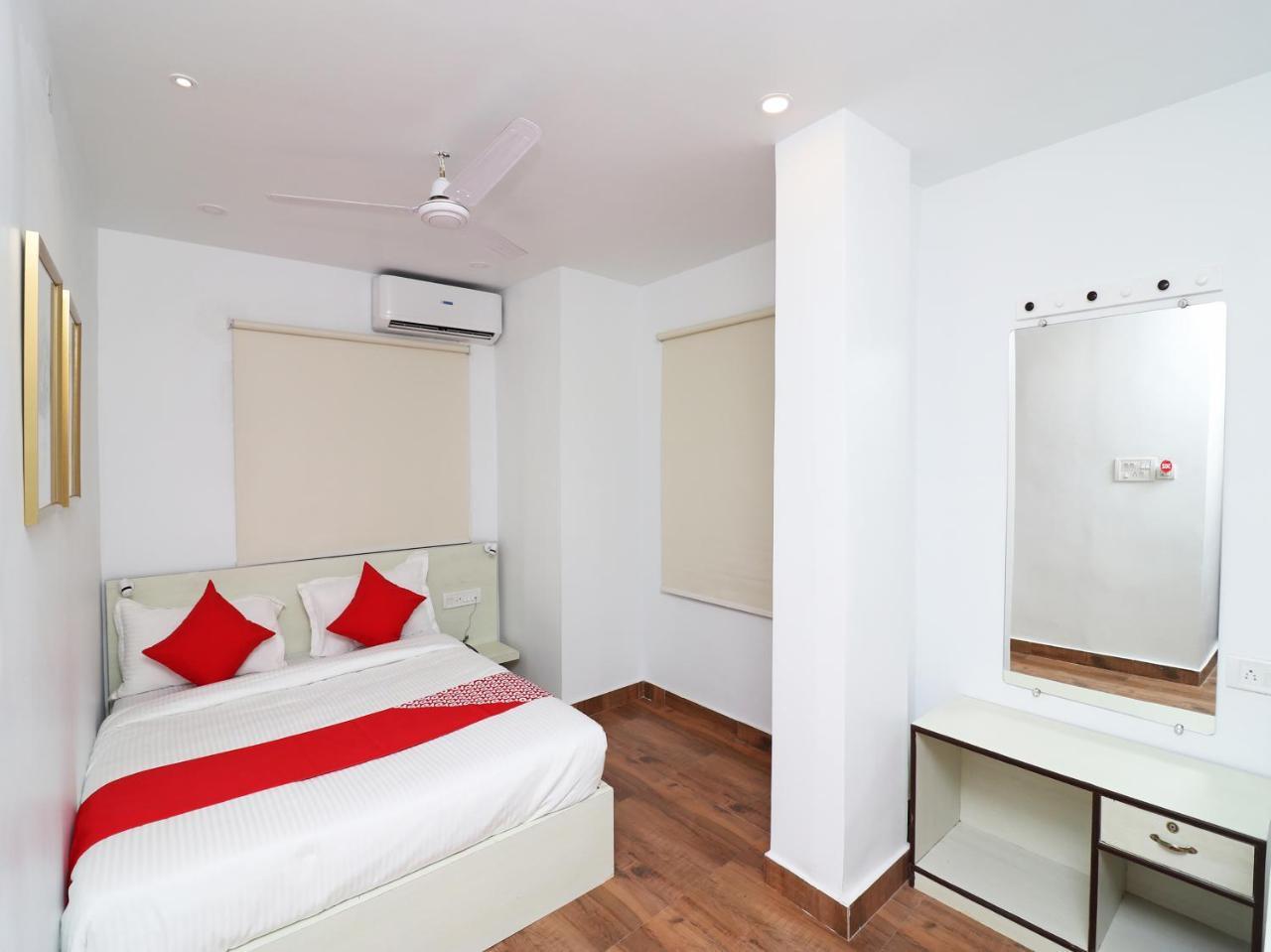 Hotel Oyo 15637 Transit Express Kalkuta Zewnętrze zdjęcie