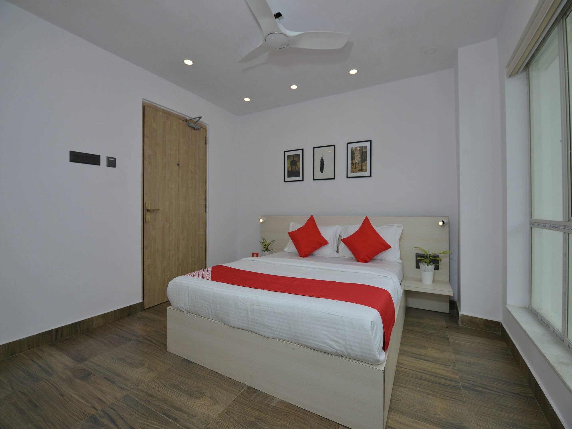 Hotel Oyo 15637 Transit Express Kalkuta Zewnętrze zdjęcie